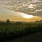 20110825 Zonsopkomst boven de heiïge uiterwaarden