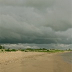 20120512 De lucht leunt zwaar op het landschap